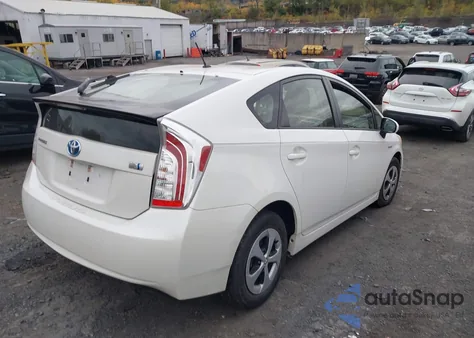 2014 Toyota Prius Two z USA, uszkodzony, nr VIN JTDKN3DU1E1739906
